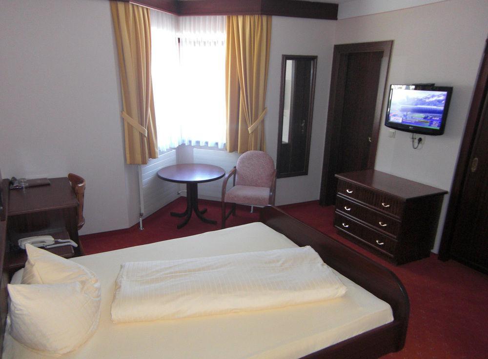 Hotel Sonnenuhr Kramsach Luaran gambar