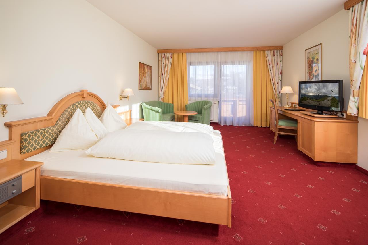 Hotel Sonnenuhr Kramsach Luaran gambar